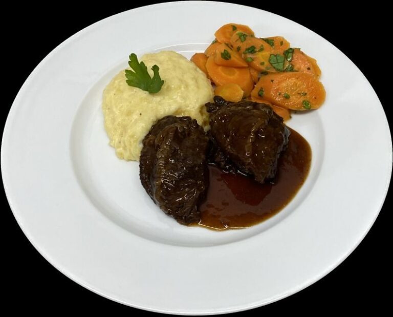 Berlin: Dinner Cruise on the Spree with Prosecco - The Food and Drink Options