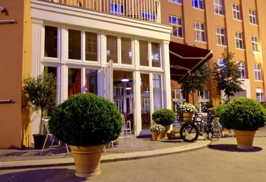 Berlin: Dinner in the Dark - What Are the Downsides?