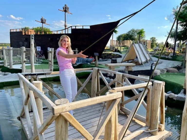 Berlin: Pirate´s Island Adventure Mini Golf Ticket - What You Can Expect During Your Visit