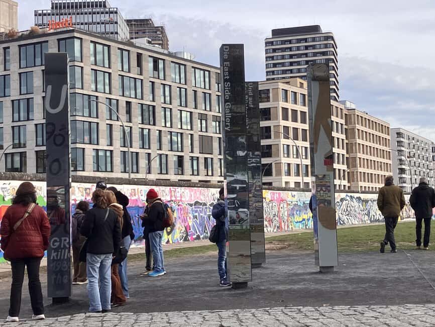 Berlin: Rickshaw tour through Friedrichshain and Kreuzberg SO 36 - The Border Area and Modern Development