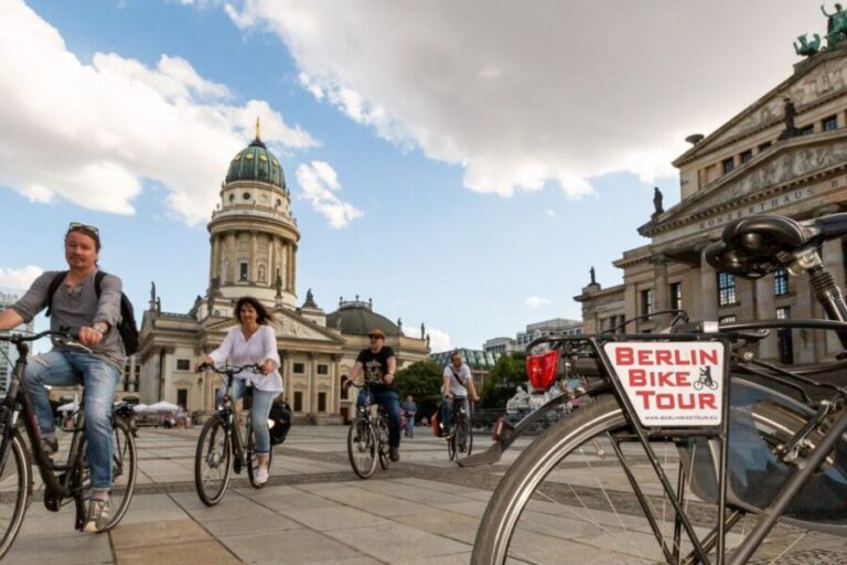 Berlin: Small Group Bike Tour Through City Center - Detailed Breakdown of the Itinerary
