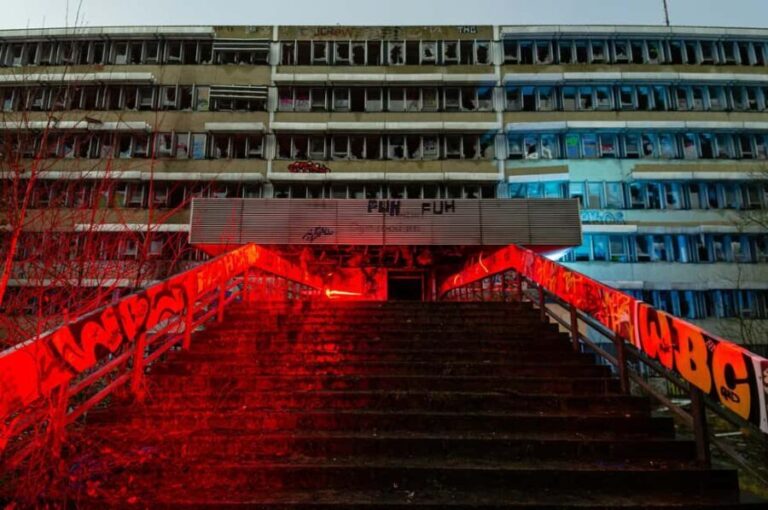 Berlin: Urbex Abandoned Places & History Tour - Price and Value