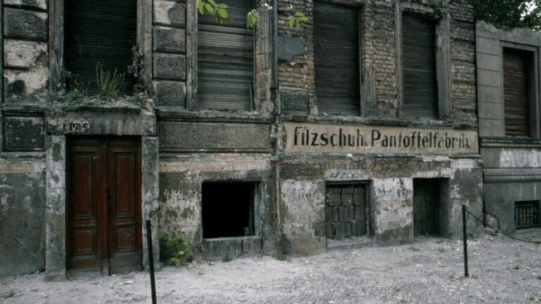 Berlin Wall Tour - Tears, Tunnels & Triumphs (Small Group) - A Closer Look at the Itinerary