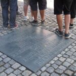 Berlín y el Nacionalsocialismo. Group Tour in Spanish - ¿Qué esperar en una experiencia que combina historia, memoria y reflexión?