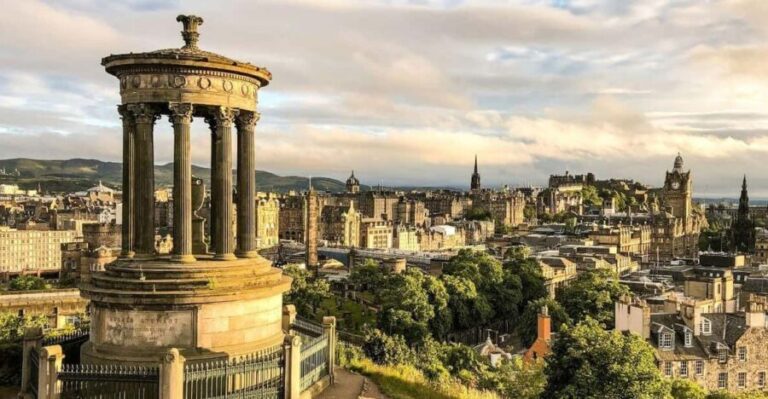 Best of Edinburgh Walking Tour-3 Hours, Small Group max 10 - The Experience from Review Snippets and What You Might Expect