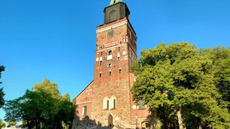 Best of Turku: Private Walking Tour with a Local - How the Tour Unfolds