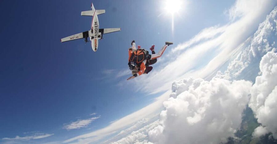 Best skydiving close to Brno and Olomouc - Who Will Love This Experience?