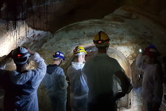 Between catacombs and ancient quarries, in the largest underground of Rome - Who Should Consider This Tour?