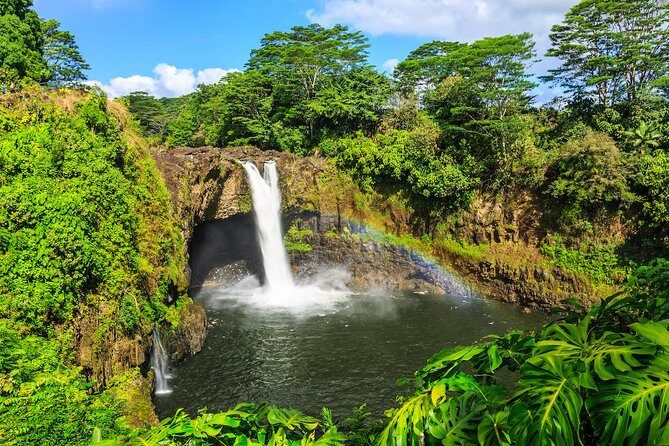 Big Island in a Day: Volcanoes Waterfalls Sightseeing and History - How the Day Unfolds