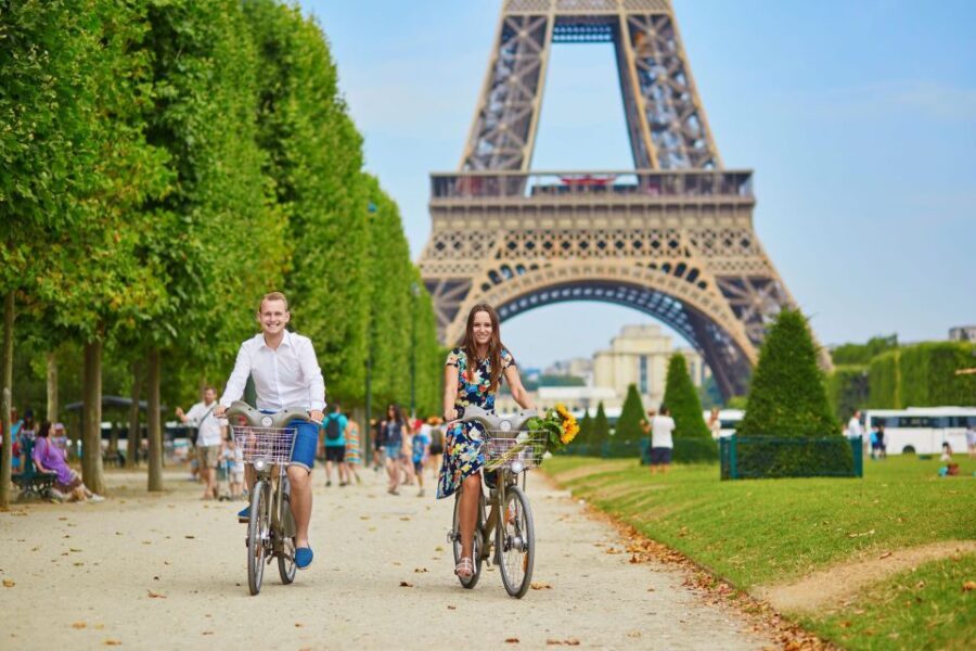 Bike Tour of Paris Old Town, Top Attractions and Nature - What Youll See and Experience