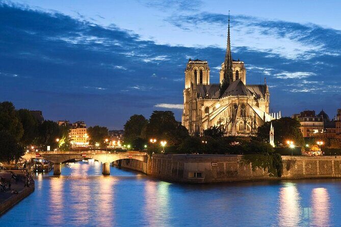 "Bistrot" cruise 2h on the Seine - The Experience in Depth