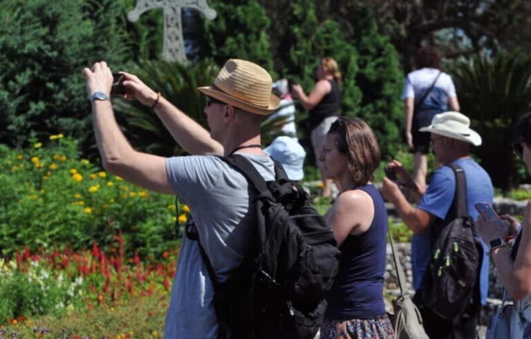 Black Sea: Magnetic Beach and Batumi Botanical Garden Tour - Practical Details That Matter