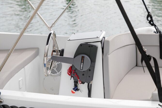 Boat Rental Without License in Benalmádena - The Experience on the Water