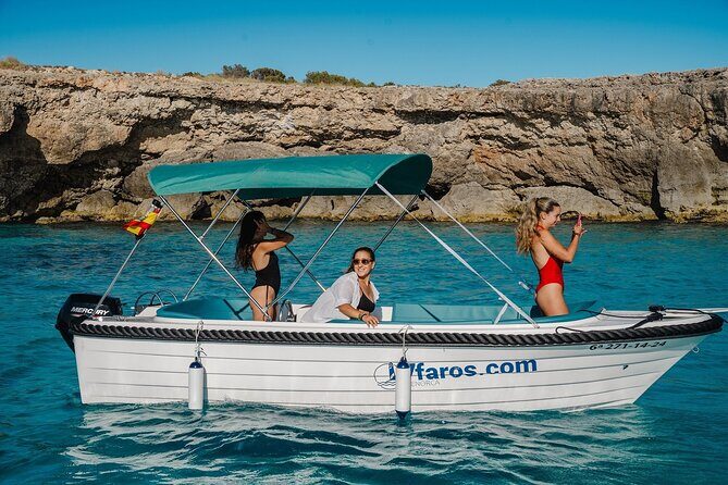 Boat Rental without License in Ciutadella - A Closer Look at the Experience