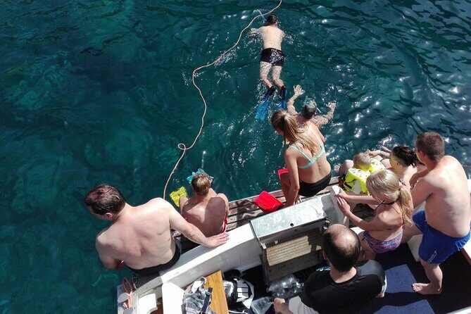 Boat trip Isola Bella with snorkeling - The Practical Side: Pricing, Duration, and Group Size