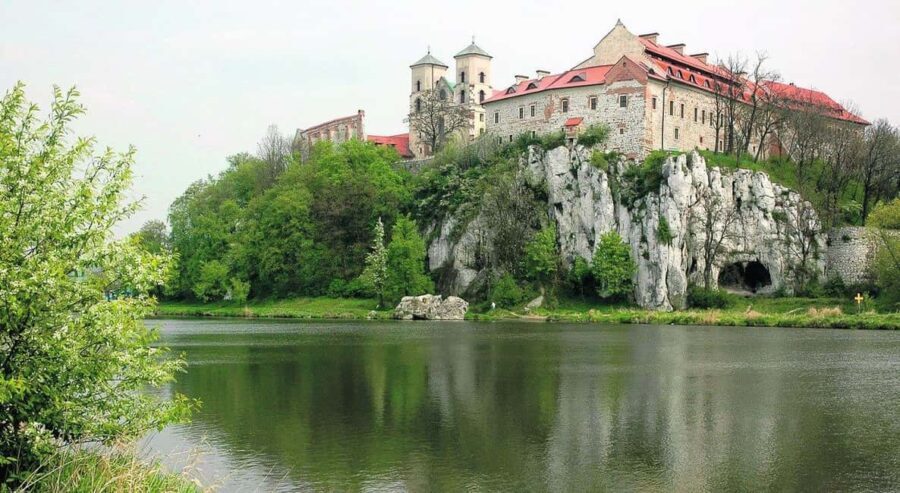 Boat trip to Tyniec: Benedictine abbey and gourmet break - Practical Details & Tips