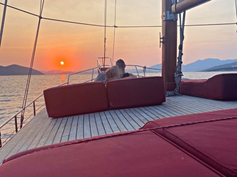 Bodrum: Bodrum Private Sunset Boat Tour - The Sum Up