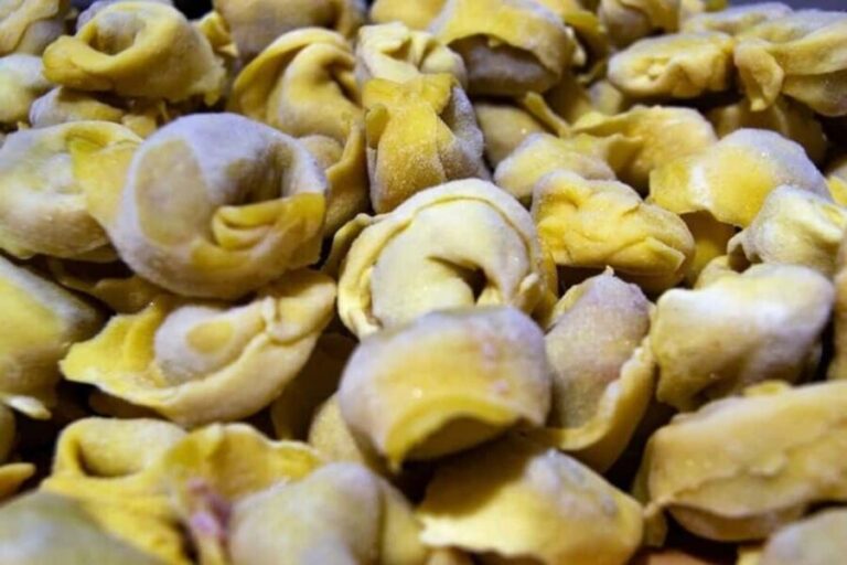 Bologna : Best Street Food Tour With A Local Guide - The Itinerary Breakdown