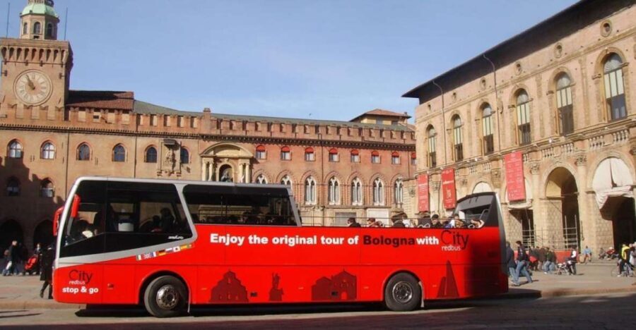 Bologna: Red Bus City Tour and Local Food Tasting - What We Think About the Experience