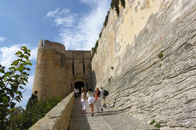 Bonifacio - Excursion From Sardinia - Who Should Consider This Tour?