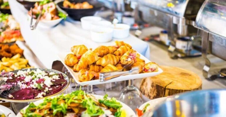 Bonn: Sunday Brunch Buffet with Cologne live music - The Experience in Detail