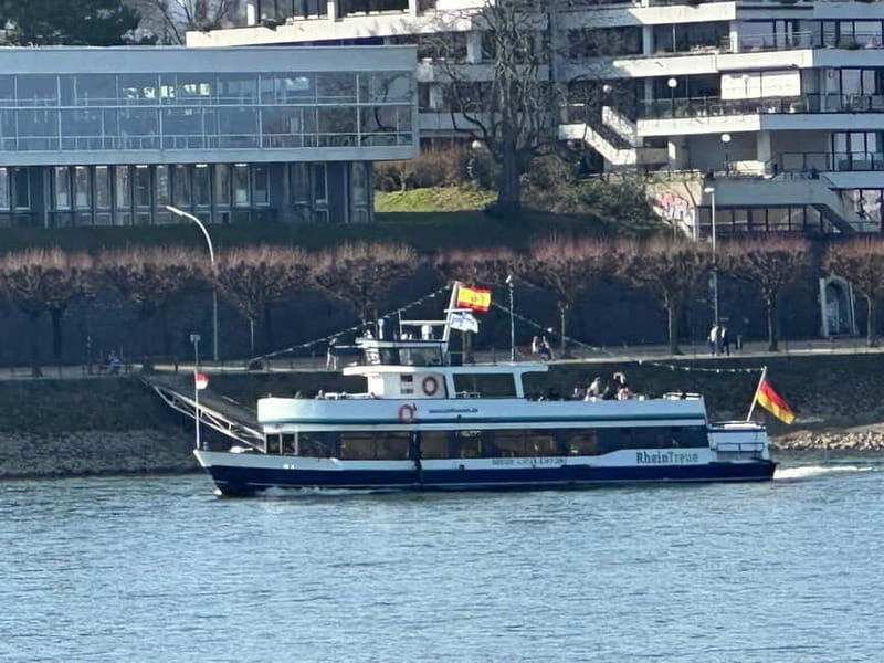 Bonn: Winter tour by boat with mulled wine - Is This Tour Worth It?