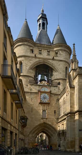 Bordeaux 1h30 City Walking Tour: Discover Historic Landmarks - The Highlights and Their Significance