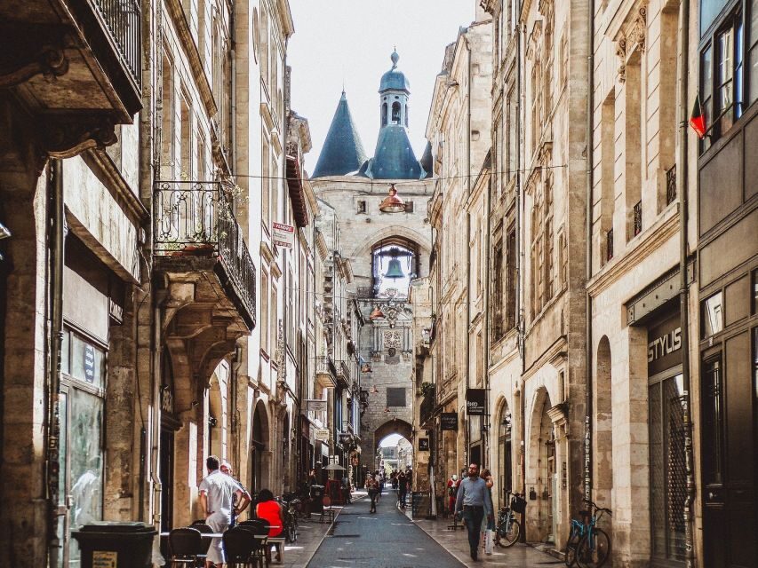 Bordeaux: Exclusive Private Guided Walking Tour - A Closer Look at the Itinerary