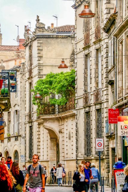 Bordeaux: Express Walk with a Local in 60 minutes - The Itinerary: What to Expect