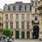 Bordeaux: Historic Center & Chartrons District Bike Tour - Deep Dive into the Itinerary
