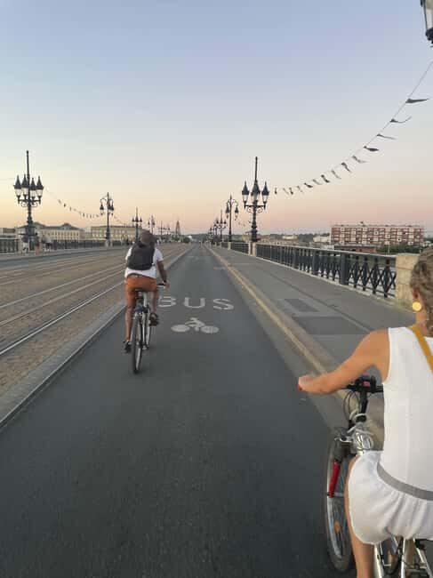 Bordeaux: Historical Bike Tour of the Three Bridges - The Itinerary in Detail