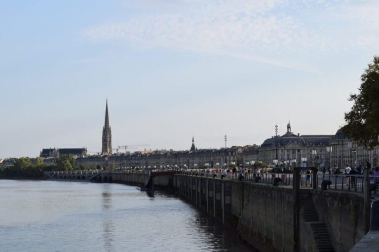 Bordeaux : see the whole city by bike - Why This Tour Works