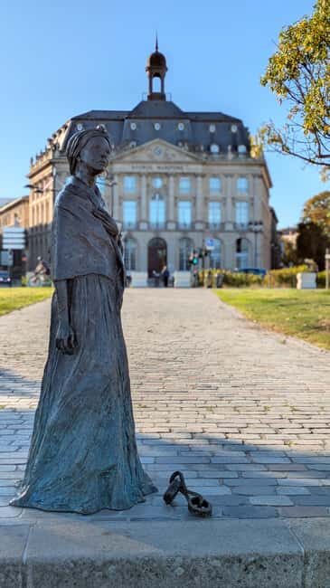 Bordeaux: Slave Trade Walking tour + Garonne Excursion - Who Is This Tour Best For?