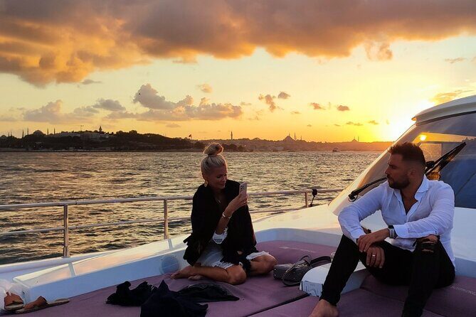 Bosphorus Sunset Cruise on Deluxe Yacht in Istanbul - What’s the Experience Like?