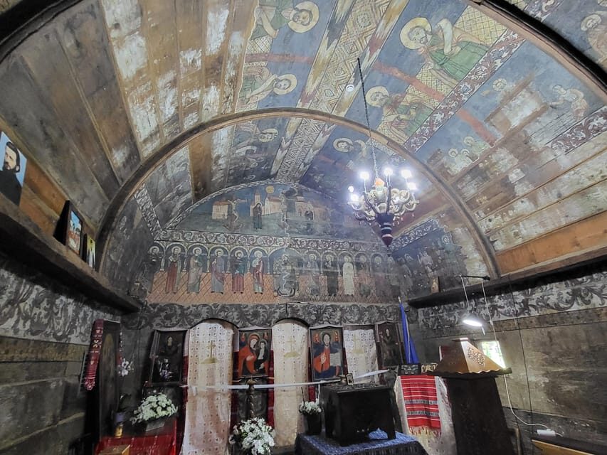 Bran - One Castle, Two Stories: Dracula and Queen Mary! - Exploring the Full Day Tour: From Sibiu to Bran and Brasov