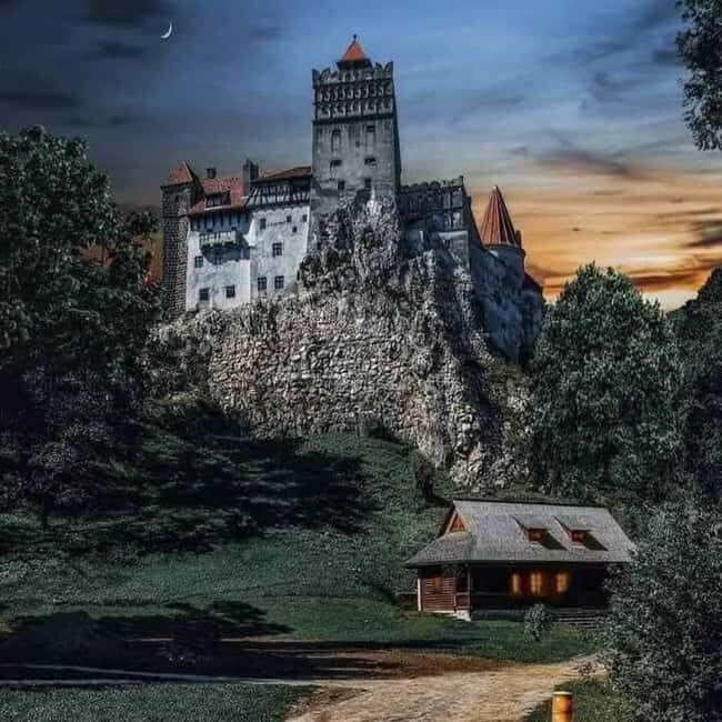 Braov: Peles, Bran, Rasnov, & Valea Cetatii Day Trip - Practical Details and What to Bring