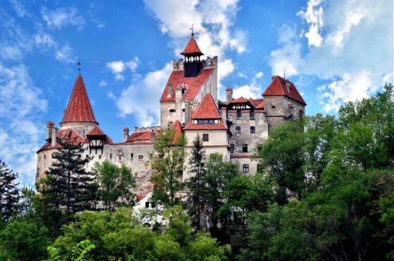 Brasov: Scenic Flight Over Bran Castle and Rasnov Citadel - The Experience Itself