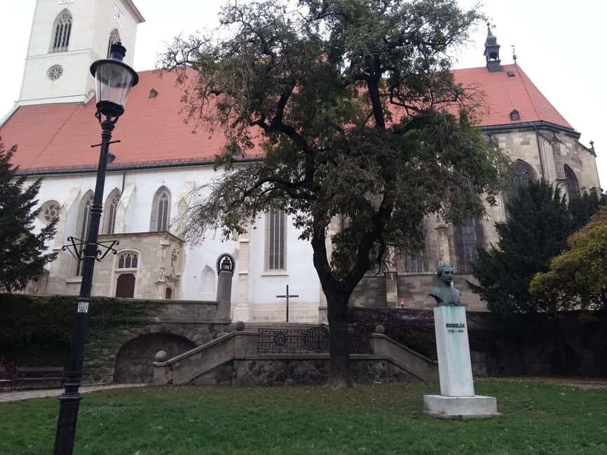 Bratislava: Old Town and Castle Walking Tour - The Highlights in Detail