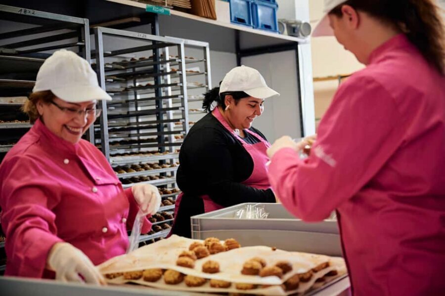 Bremen: The glass gingerbread manufactory a delightful pre-Christmas event - Practical Details & Tips