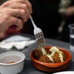 Brighton: Walking Food Tour (Vegan and Vegetarian options) - Meeting Point and Tour Logistics