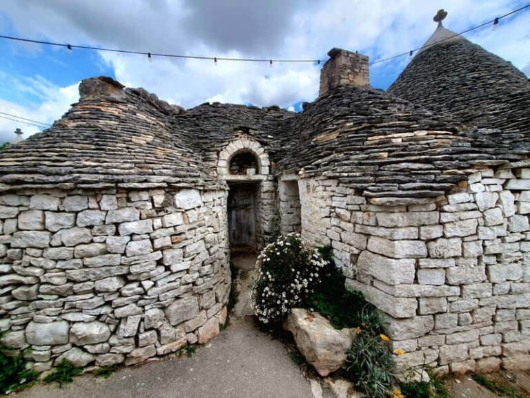 Brindisi: Alberobello, Locorotondo & Ostuni Tour with Brunch - Key Points