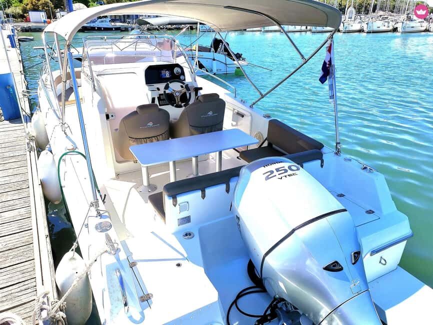 Brioni Private Sunset and Dolphin Boat Tour up to 11 people - Who Should Consider This Tour?