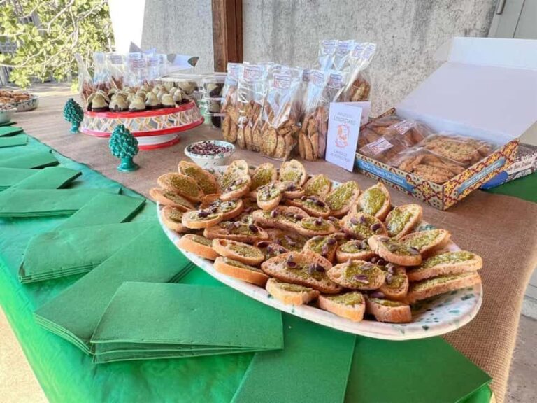 Bronte: Pistacchieti PDO tour with local tasting - FAQs