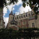 Bruges: 2.5-Hr Walking Tour from train station to Markt - What You’ll See and Experience