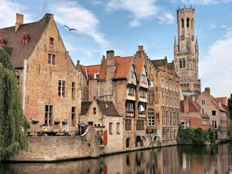 Bruges: private guided day tour - The Value of a Private Guide in Bruges