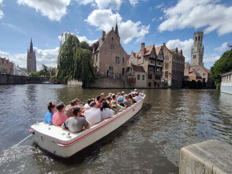 Bruges: Small Group Boat Cruise and Guided Walking Tour - What to Expect in Detail