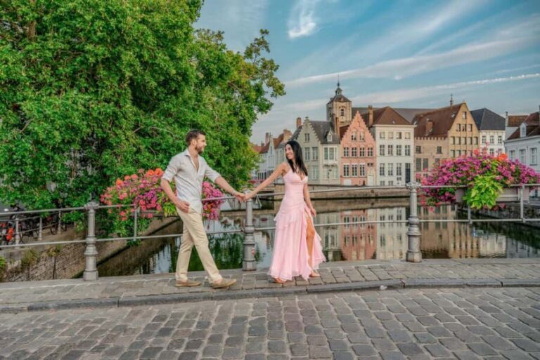 Bruges : Your private 1 hour photoshoot in the medieval city - FAQs