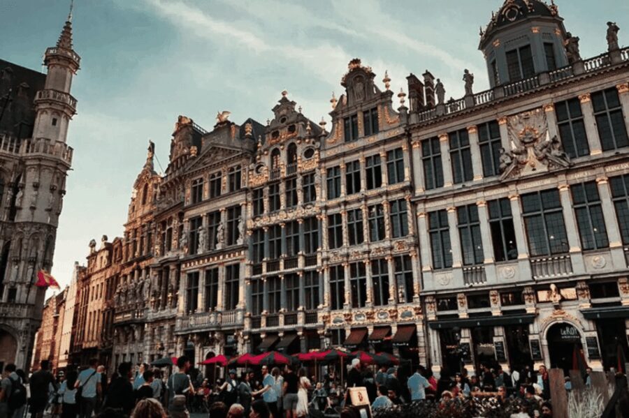 Brussels: Christmas Lights and Markets 3 Hour Walking Tour - What’s Included and What’s Not