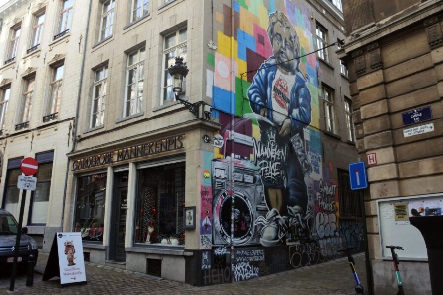 Brussels: The comic book walls walking tour - Is It Worth the Price?