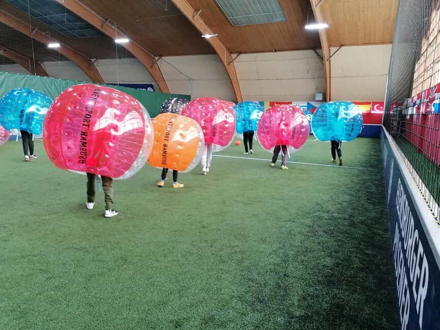 Bubble Football Hamburg near the city (indoor on artificial turf) - Facilities and amenities